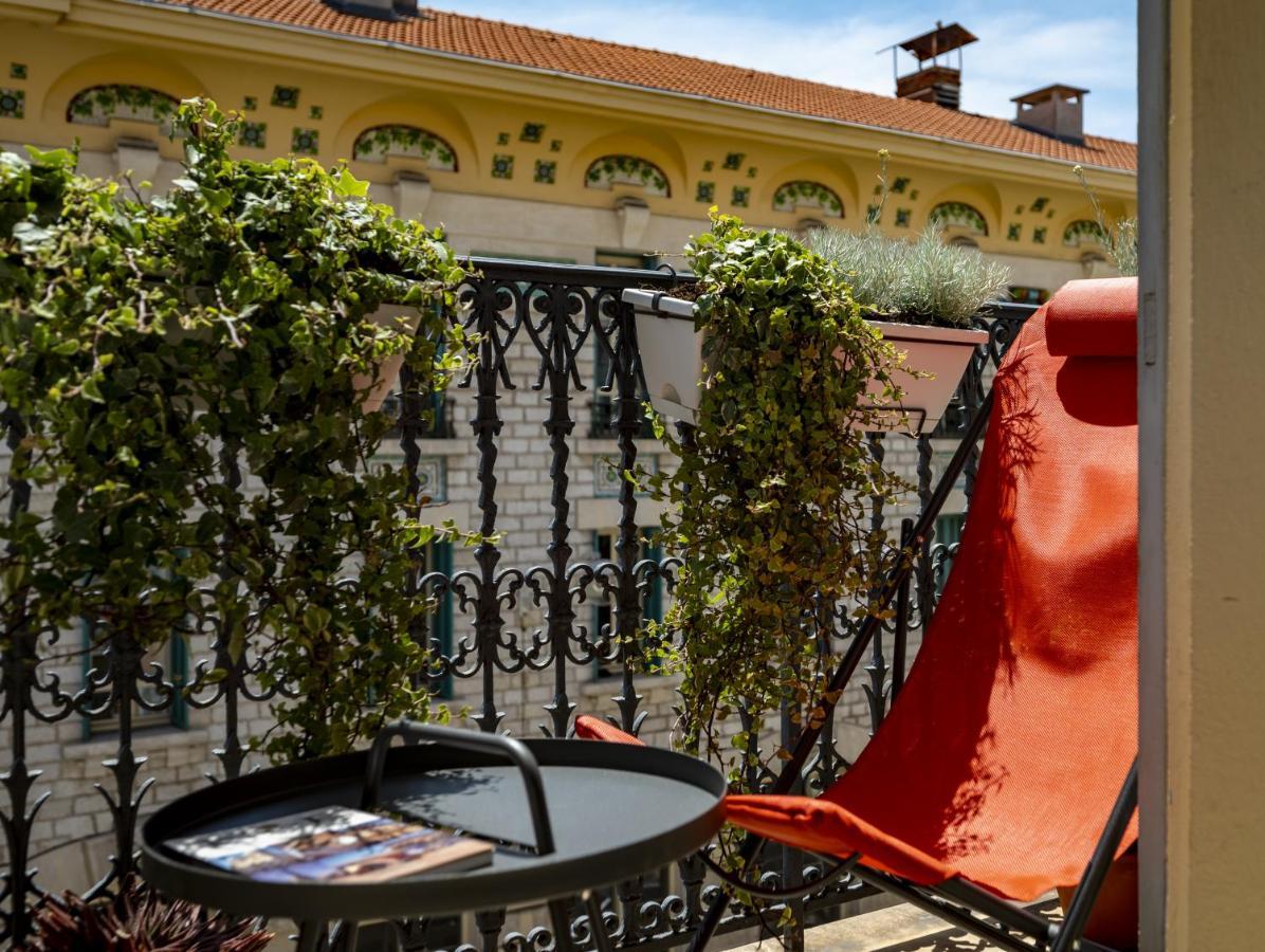 Massena Apartment *